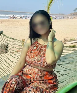 Call Girl Shrinagar Aru