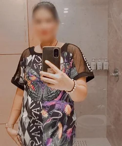 Call Girl Shrinagar Seema